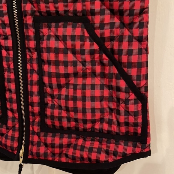 J. Crew Red Buffalo Check Puff Vest XXS - Picture 2 of 5